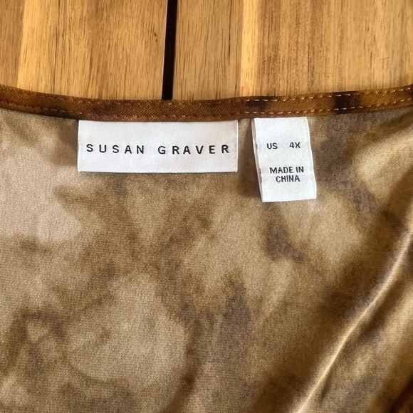 Susan Graver Golden Brown Abstract Printed Liquid Knit Elbow Sleeve Dress Sz 4X - Picture 8 of 12